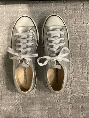Converse silver sneaker